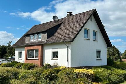 Haus Bad Driburg - 7 Zimmer, 160 m&sup2;, 175.000&euro; | Angebot:27295997