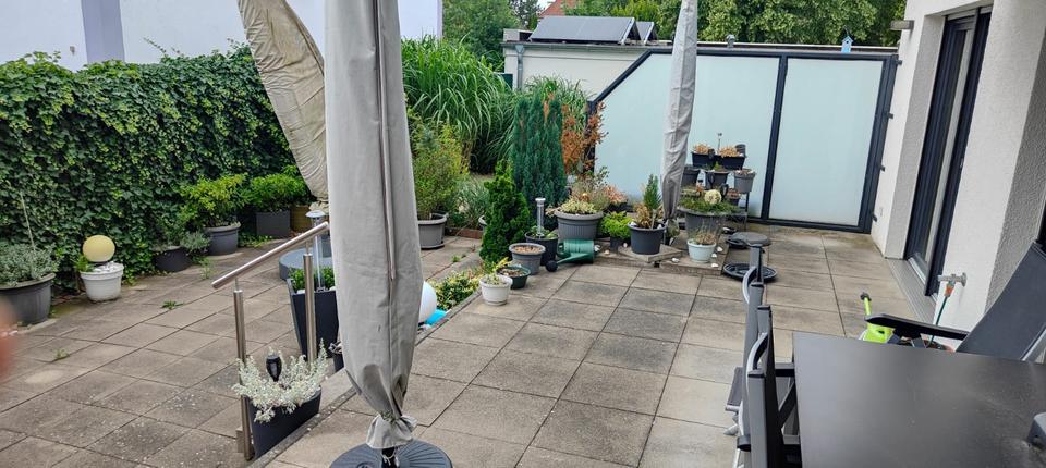 Erdgeschoßwohnung Paderborn - 3 Zimmer, 103 m&sup2;, 1.300&euro; | Angebot:26236993