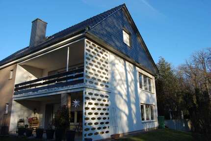 Haus Paderborn - 14 Zimmer, 301 m&sup2;, 700.000&euro; | Angebot:24323804
