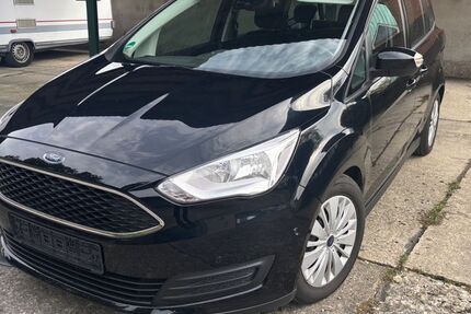 Ford Grand C-Max 88.012 km 11.890 &euro; Paderborn 33104