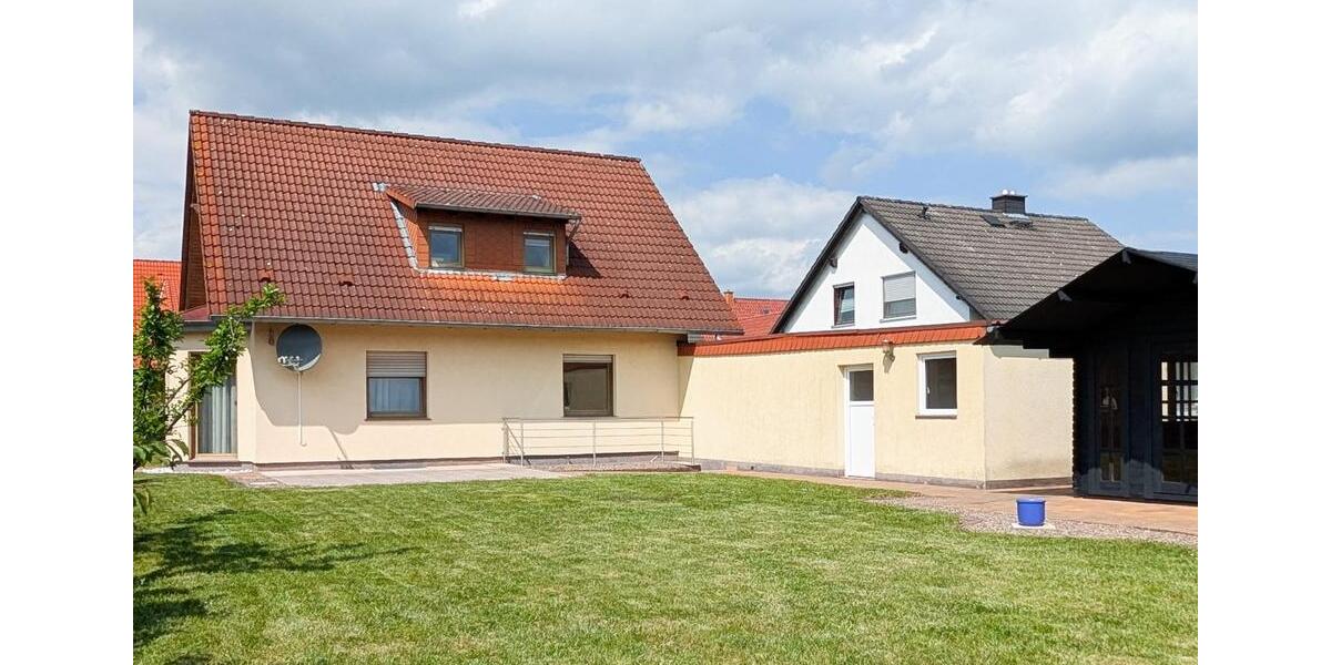 Einfamilienhaus Steinheim - 5 Zimmer, 100 m&sup2;, 300.000&euro; | Angebot:26709537