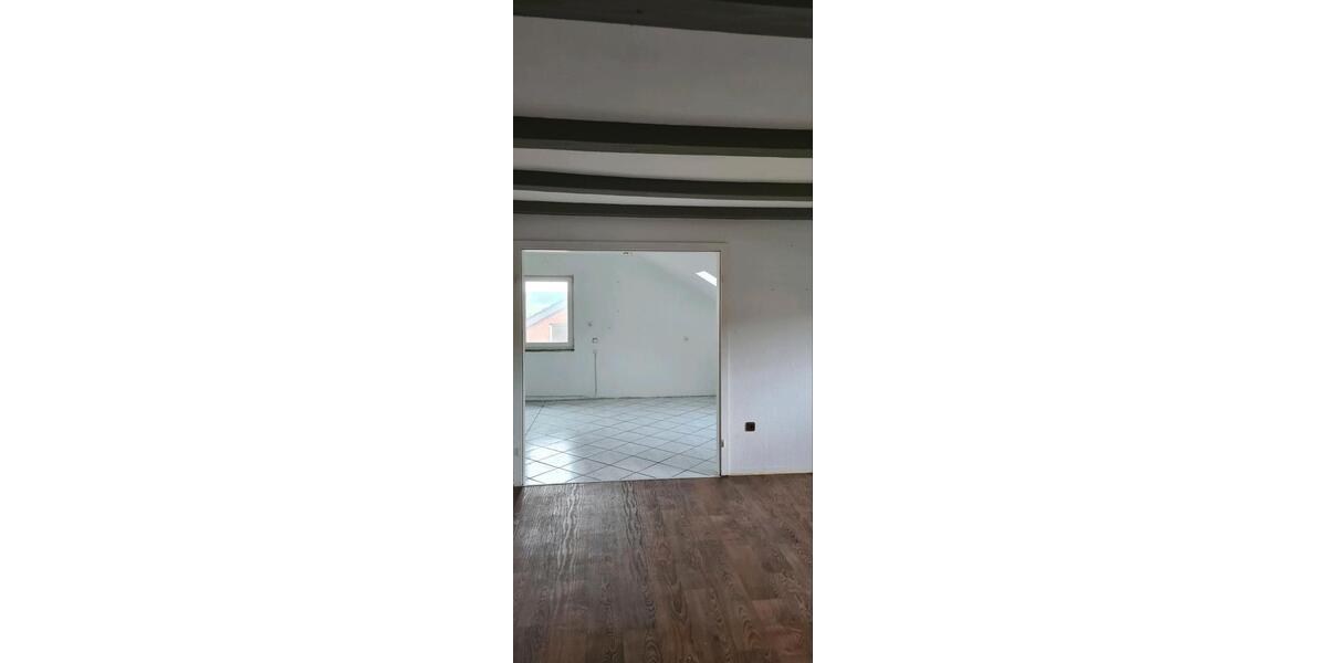 Dachgeschoßwohnung Büren - 2 Zimmer, 80 m&sup2;, 620&euro; | Angebot:27605408