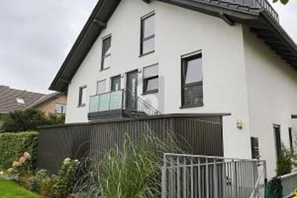 STILVOLLES WOHNERLEBNIS MIT PRIVATEM ZUGANG 4 zimmer