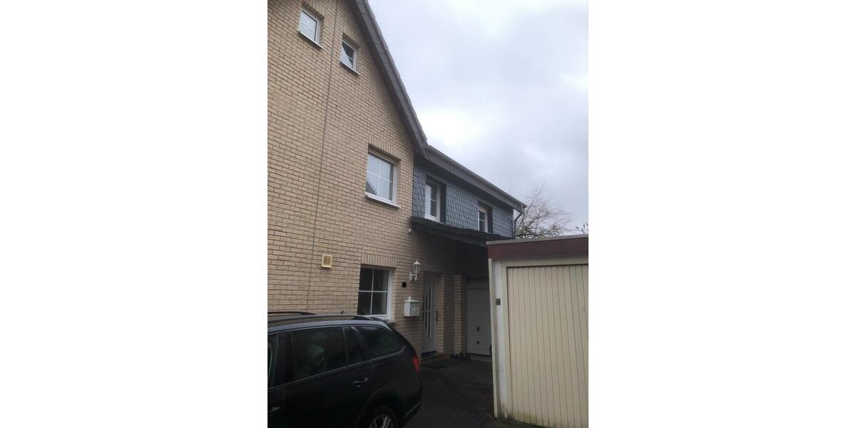 Doppelhaushälfte Marsberg - 5 Zimmer, 122 m&sup2;, 823&euro; | Angebot:25163558