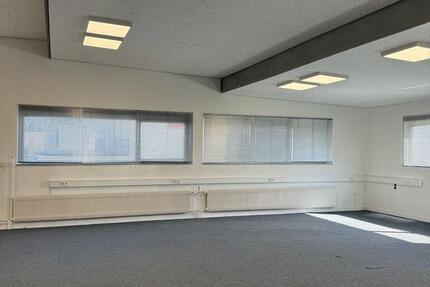 Gewerbeobjekt Detmold Hakedahl - 1.875&euro; | Angebot:25896564