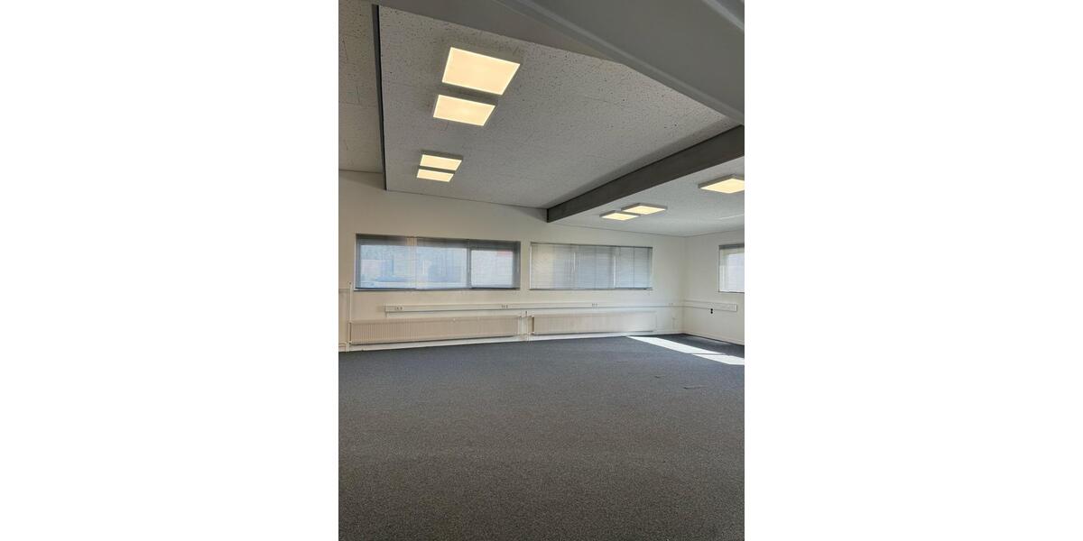 Gewerbeobjekt Detmold Hakedahl - 1.875&euro; | Angebot:25896564