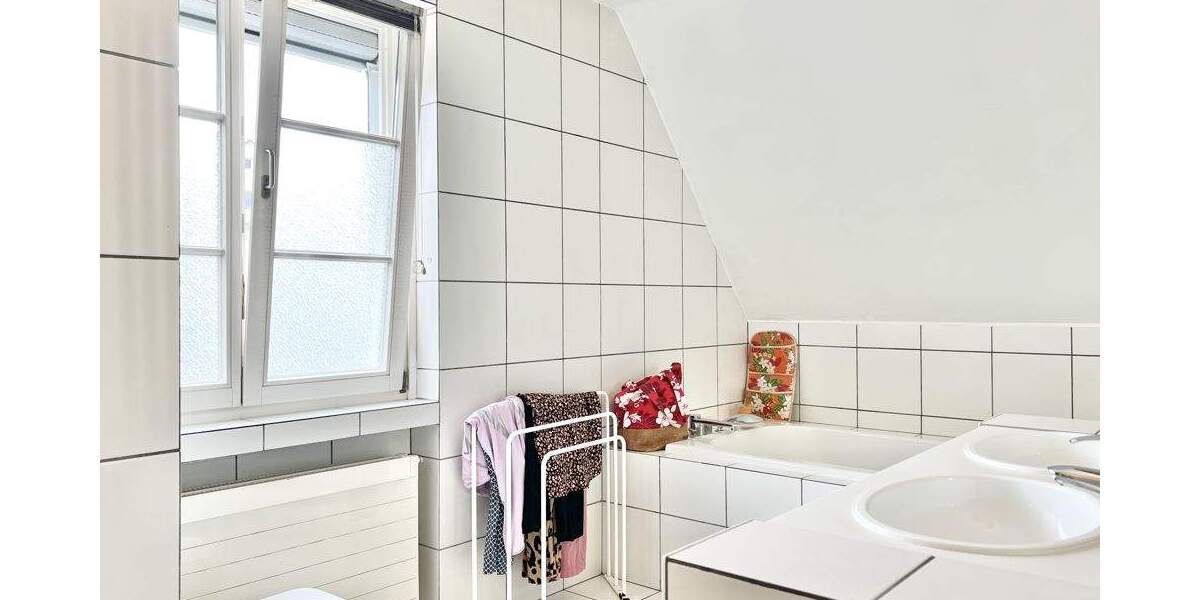 Einfamilienhaus Horn-Bad Meinberg Bad Meinberg - 6 Zimmer, 192 m&sup2;, 480.000&euro; | Angebot:23962629