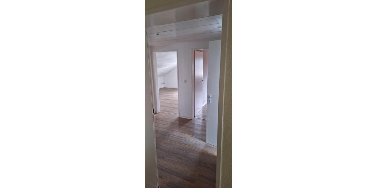 Dachgeschoßwohnung Bad Driburg - 2 Zimmer, 47 m&sup2;, 300&euro; | Angebot:27592553