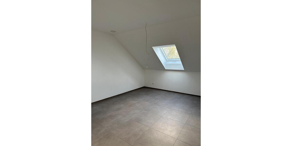 Dachgeschoßwohnung Paderborn Univiertel - 2 Zimmer, 89 m&sup2;, 1.240&euro; | Angebot:26182182