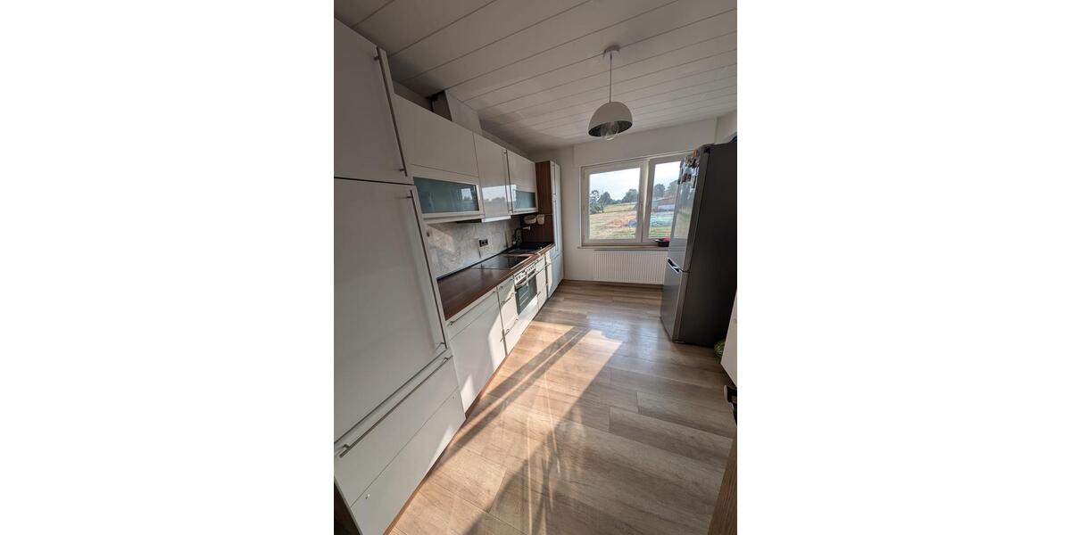 Etagenwohnung Salzkotten - 3 Zimmer, 100 m&sup2;, 700&euro; | Angebot:27611929