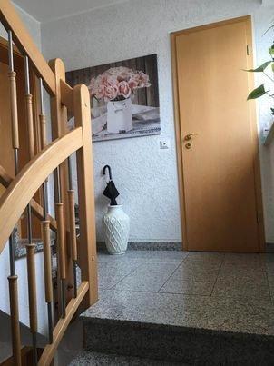 Etagenwohnung Paderborn Elsen - 4 Zimmer, 111 m&sup2;, 1.100&euro; | Angebot:27569853
