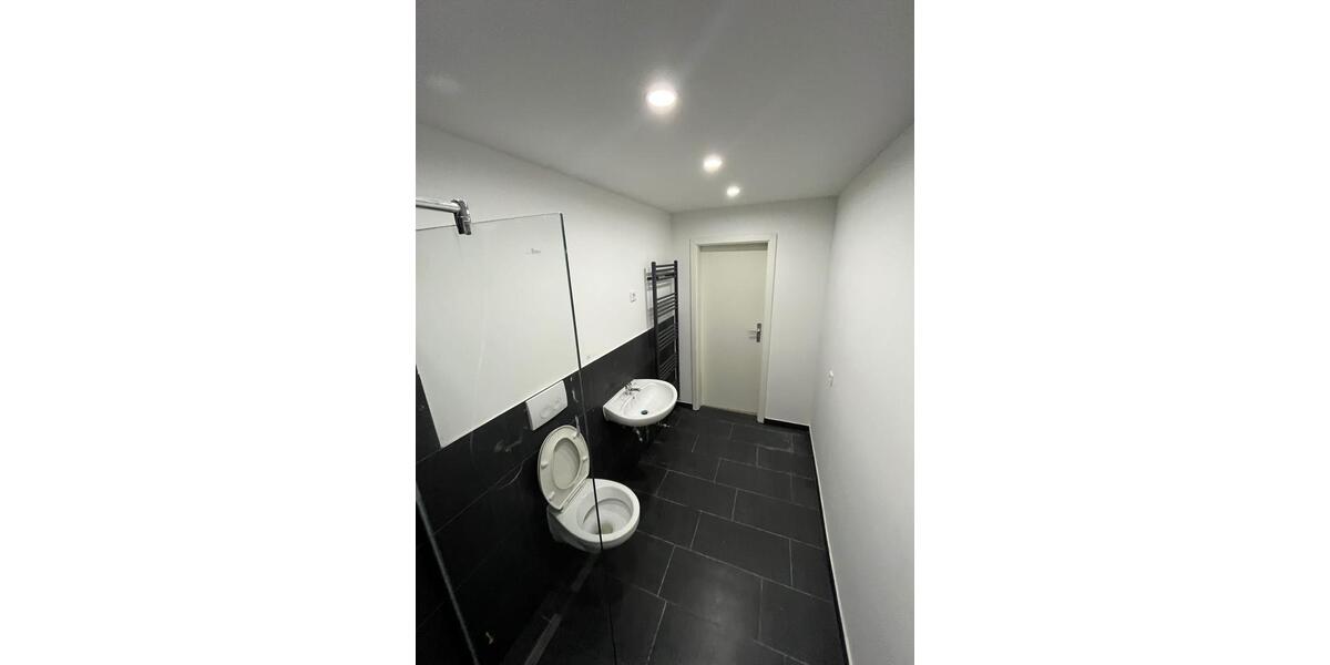 Erdgeschoßwohnung Nieheim - 4 Zimmer, 90 m&sup2;, 670&euro; | Angebot:27626214