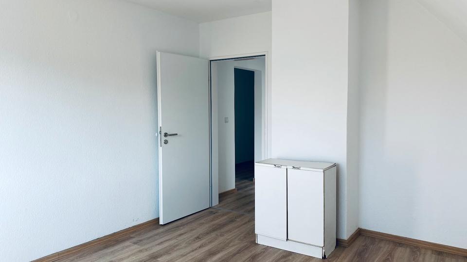 Dachgeschoßwohnung Paderborn Univiertel - 3 Zimmer, 86 m&sup2;, 650&euro; | Angebot:25433189