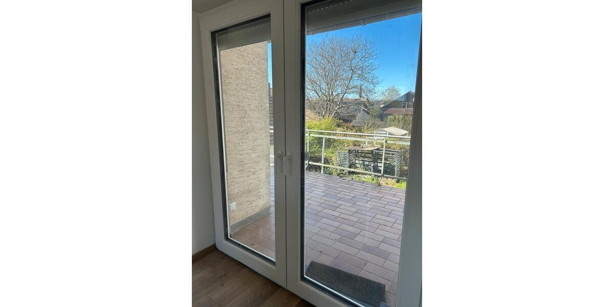 Erdgeschoßwohnung Borchen - 4 Zimmer, 100 m&sup2;, 1.100&euro; | Angebot:27551990