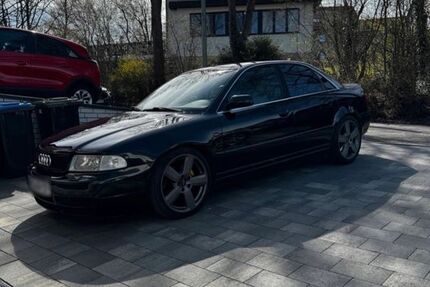 Audi A4 299.000 km 5.400 &euro; Bad Wünnenberg 33181