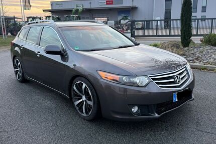 Honda Accord 267.000 km 6.490 &euro; Bad Driburg 33014