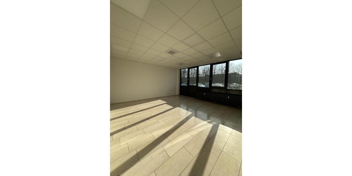 Gewerbeobjekt Paderborn Neuenbeken - 1.500&euro; | Angebot:25656350