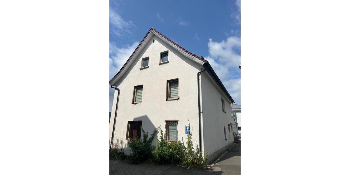 Einfamilienhaus Bad Driburg - 6 Zimmer, 165 m&sup2;, 180.000&euro; | Angebot:27426496