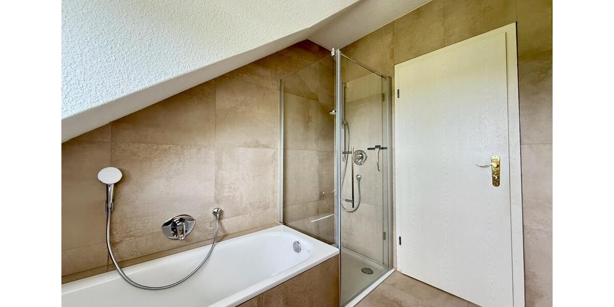 Dachgeschoßwohnung Paderborn Elsen - 3 Zimmer, 73 m&sup2;, 660&euro; | Angebot:25764268