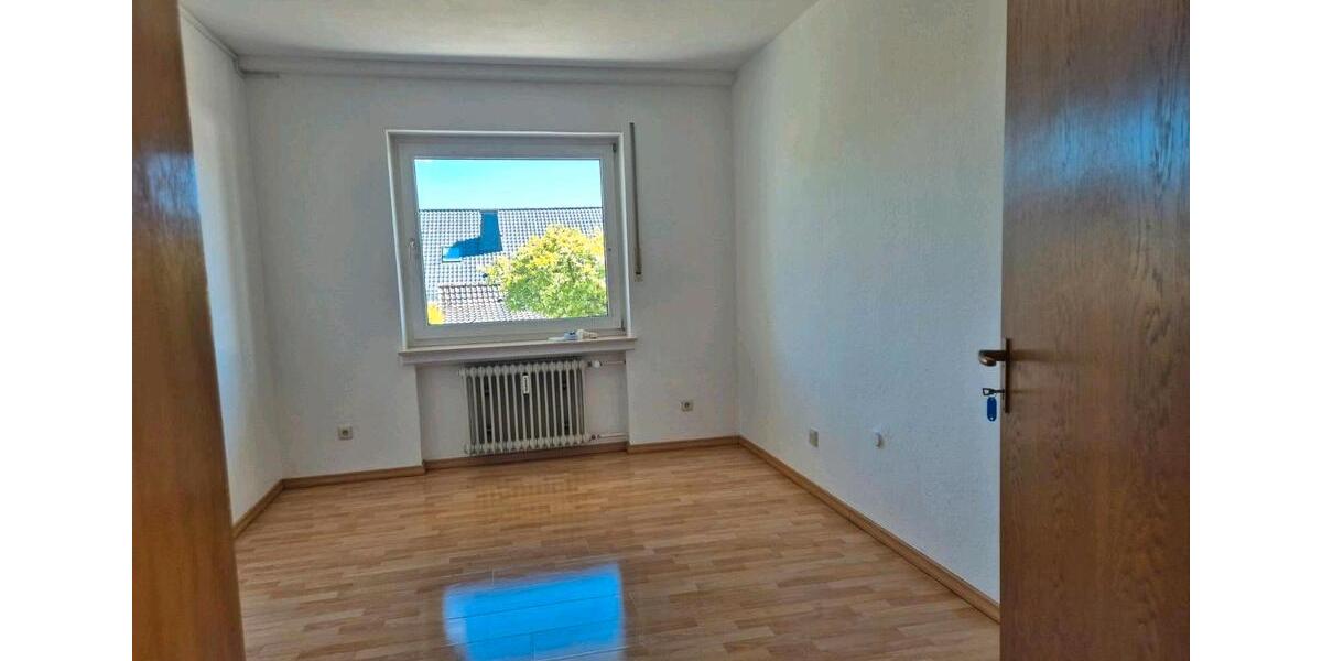 Etagenwohnung Marsberg - 3 Zimmer, 105 m&sup2;, 620&euro; | Angebot:26367858