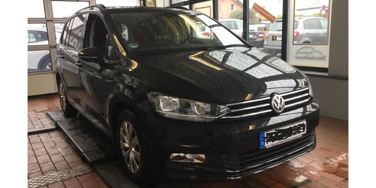 VW Touran 93.800 km 18.440 &euro; Schloß Holte-Stukenbrock 33758