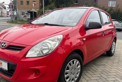 Hyundai i20 141.000 km 2.499 € Paderborn 33100