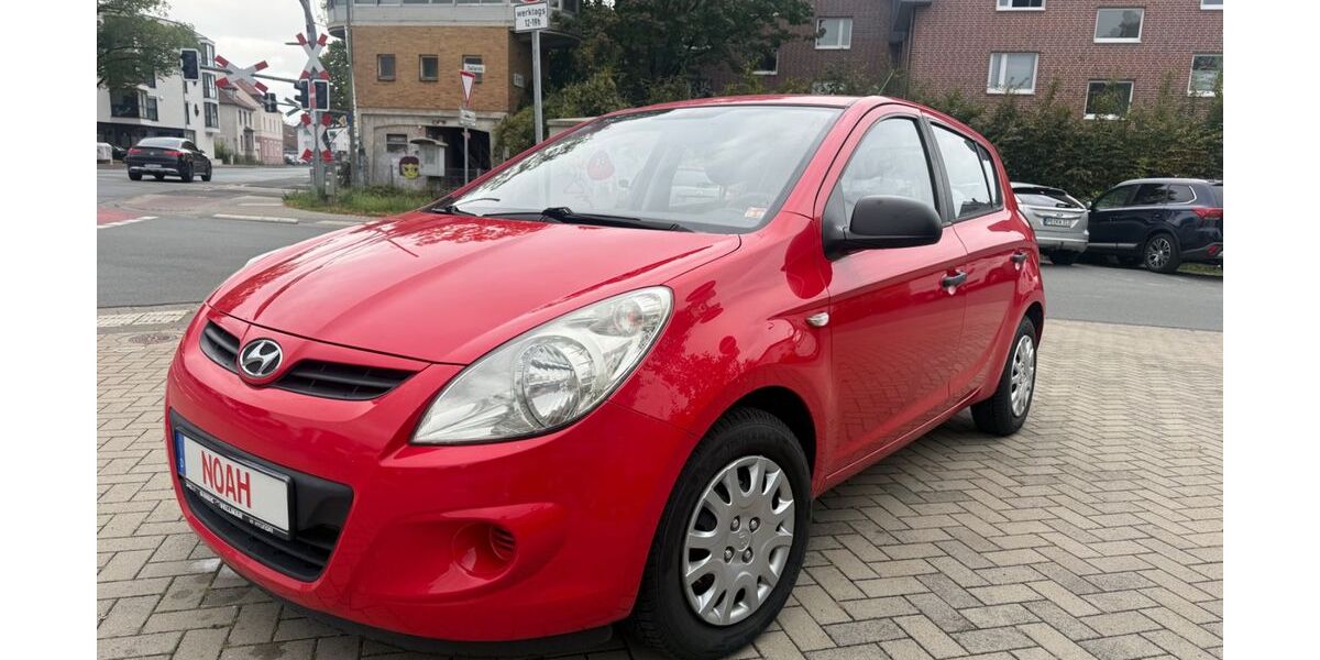 Hyundai i20 141.000 km 2.499 € Paderborn 33100