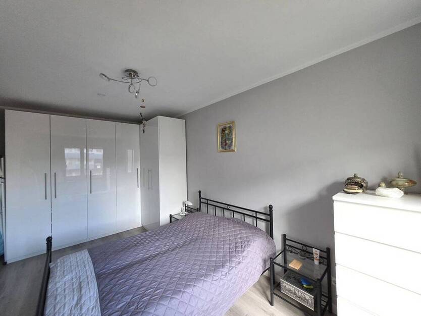 Charmante 3-Zimmer-Wohnung mit Loggia & Garage in Schloß Neuhaus