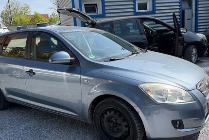 Kia ceed / Ceed 157.000 km 2.999 &euro; Detmold 32758