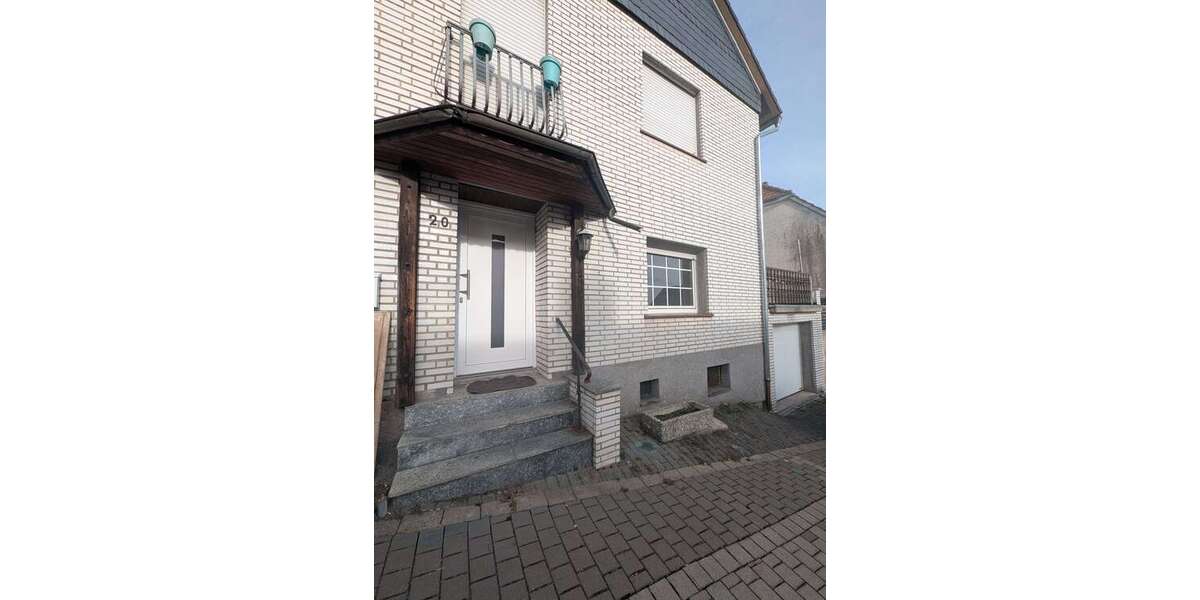 Etagenwohnung Obermarsberg Obermarsberg - 2.5 Zimmer, 82 m&sup2;, 550&euro; | Angebot:23695855