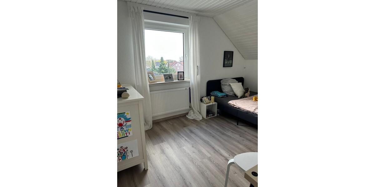 Dachgeschoßwohnung Verl - 3 Zimmer, 72 m&sup2;, 720&euro; | Angebot:26315049