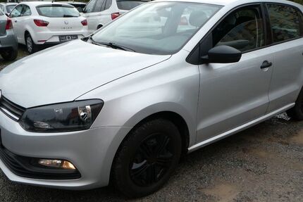 VW Polo 141.700 km 6.450 € Paderborn 33100