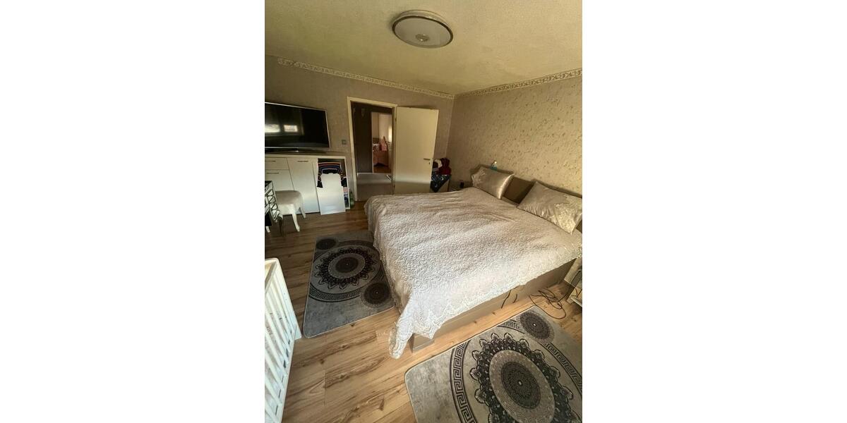 Einfamilienhaus Willebadessen - 9 Zimmer, 174 m&sup2;, 125.000&euro; | Angebot:27415949