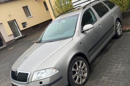 Skoda Octavia 280.000 km 1.999 € Augustdorf 32832