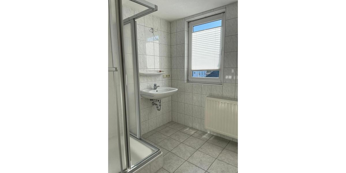 Dachgeschoßwohnung Geseke - 2.5 Zimmer, 75 m&sup2;, 600&euro; | Angebot:26409940