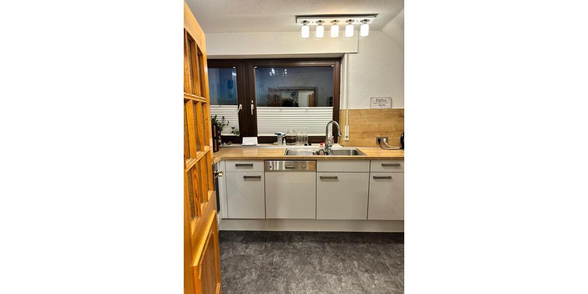 Dachgeschoßwohnung Rietberg - 3 Zimmer, 100 m&sup2;, 900&euro; | Angebot:26416904