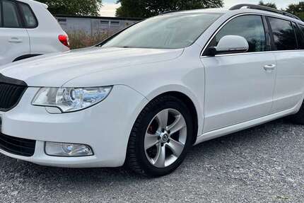 Skoda Superb 132.700 km 9.400 &euro; Paderborn 33102
