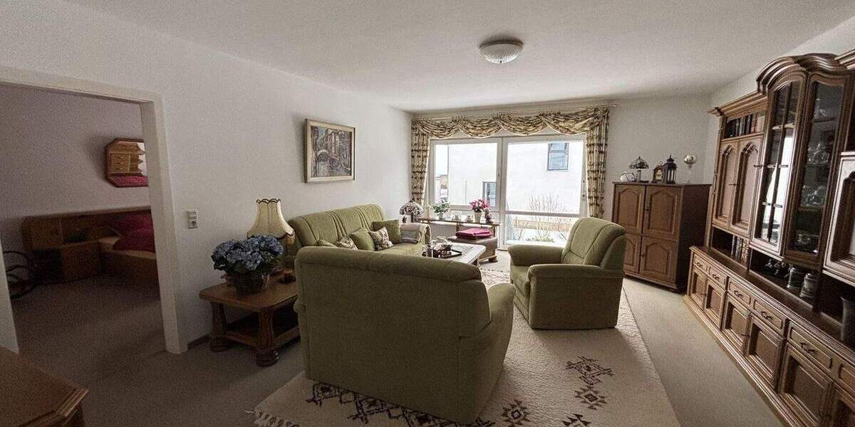 Mehrfamilienhaus, Wohnhaus Detmold / Hiddesen Hiddesen - 7 Zimmer, 203 m&sup2;, 560.000&euro; | Angebot:26725200