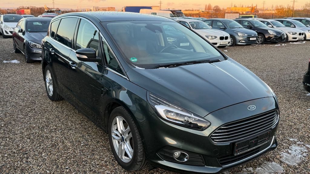 Ford S-Max 125.000 km 14.990 € Paderborn 33106
