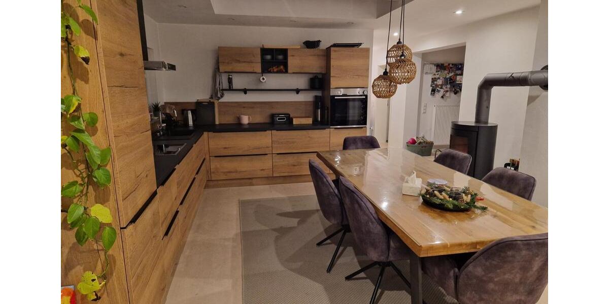 Traumhafte 5-Zimmer-Maisonettewohnung mit 2 Balkonen – viel Platz 5 zimmer