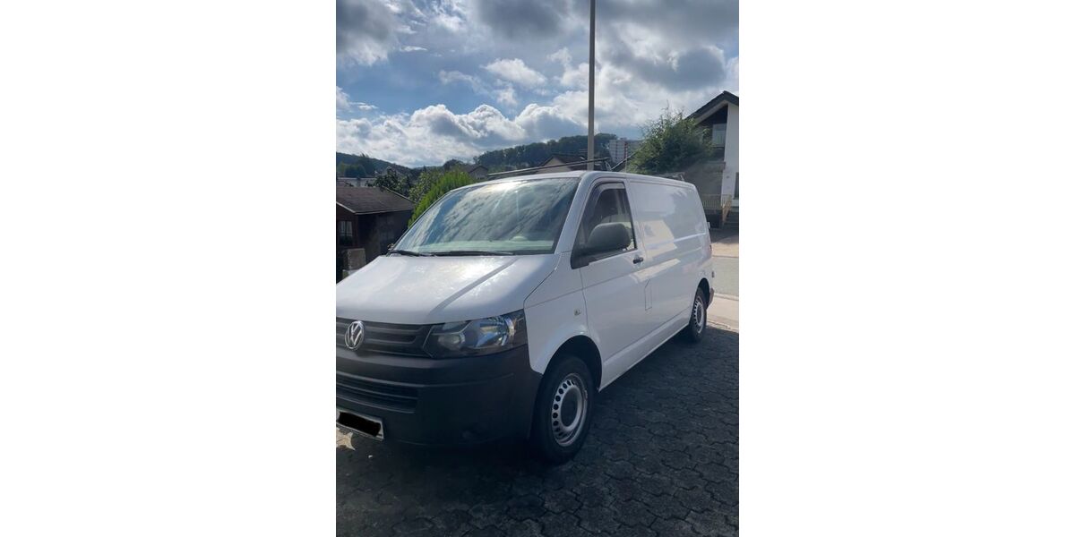 VW T5 Transporter 268.000 km 9.000 € Detmold 32756