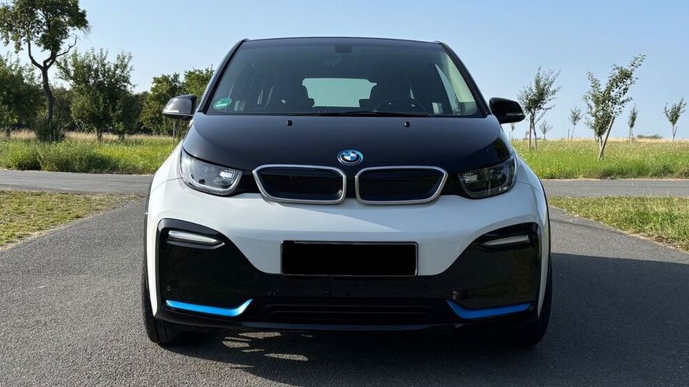 i3