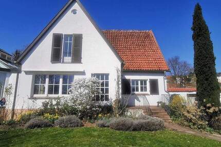 Großzügiges Einfamilienhaus mit Wintergarten, Kaminzimmer, Sauna und gewachsenem Garten in Marsberg 8 zimmer