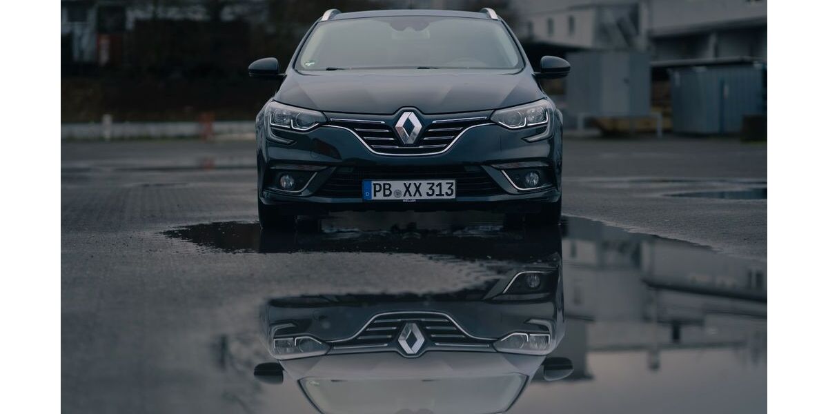 Renault Megane 67.000 km 16.999 &euro; Paderborn 33104