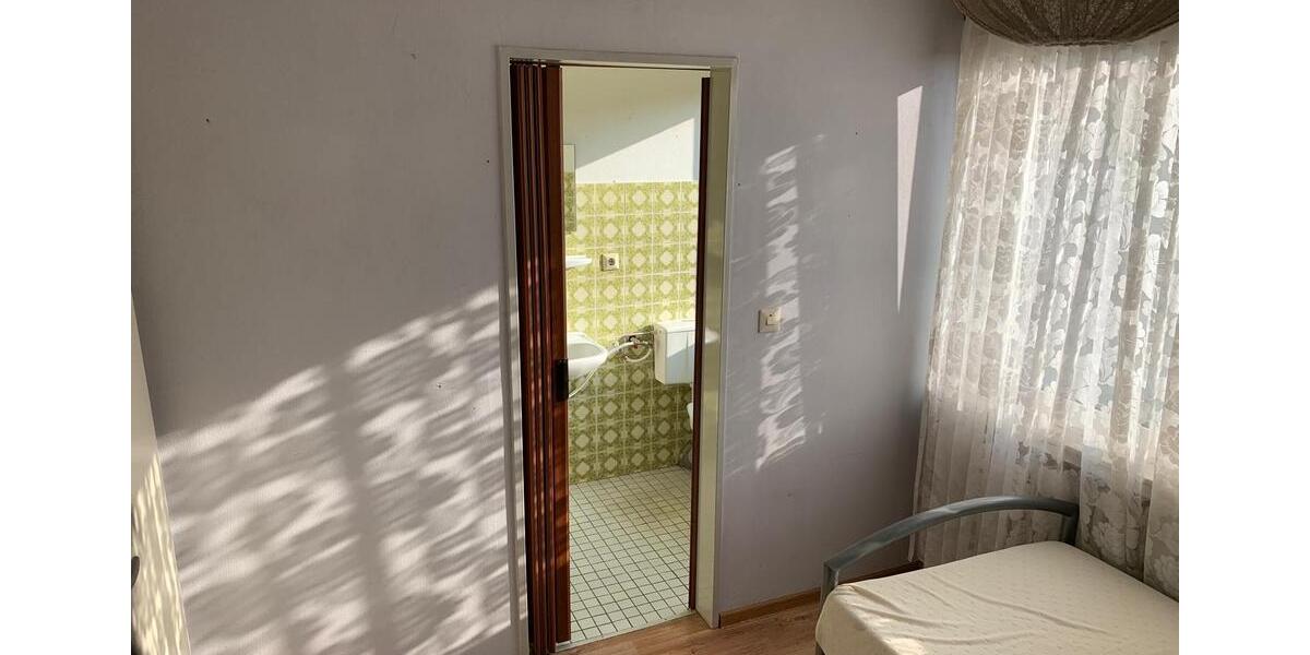 Etagenwohnung Horn-Bad Meinberg Bad Meinberg - 1 Zimmer, 22 m&sup2;, 420&euro; | Angebot:26266784