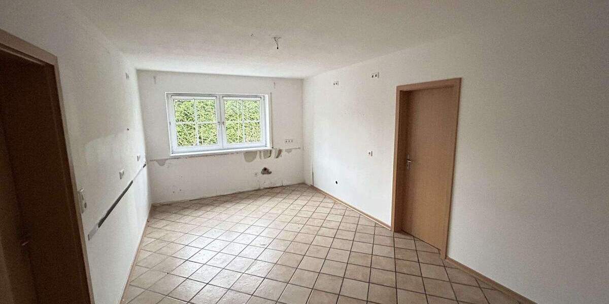 Mehrfamilienhaus, Wohnhaus Marsberg-Essentho Essentho - 1 Zimmer, 418 m&sup2;, 385.000&euro; | Angebot:25673395