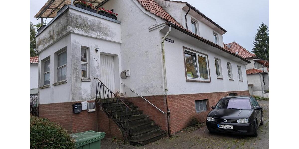 Helle 3-Zimmer-Wohnung mit Balkon, Garten und Garage 3 zimmer