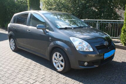 Toyota Corolla Verso 189.200 km 3.500 &euro; Borchen 33178