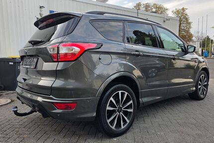 Ford Kuga 115.000 km 14.500 &euro; Salzkotten 33154