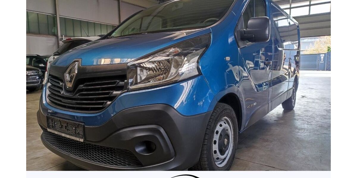 Renault Trafic 98.400 km 10.990 &euro; Paderborn 33100